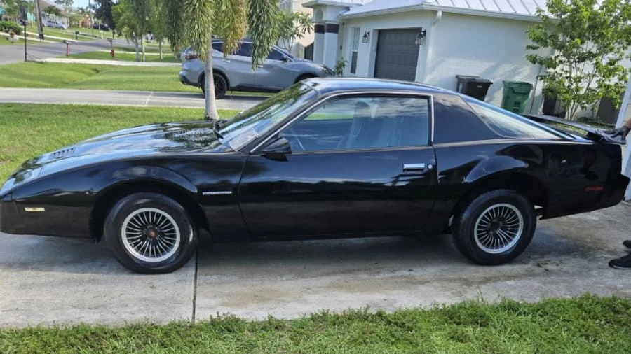 1984 Pontiac Firebird 3rd Gen - Image 2 of 31