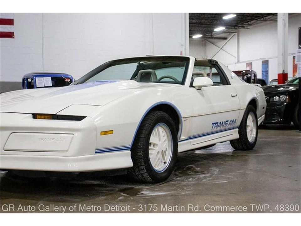 1984 Pontiac Firebird 3rd Gen - Image 21 of 31