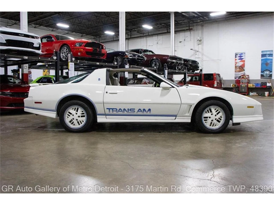 1984 Pontiac Firebird 3rd Gen - Image 8 of 31