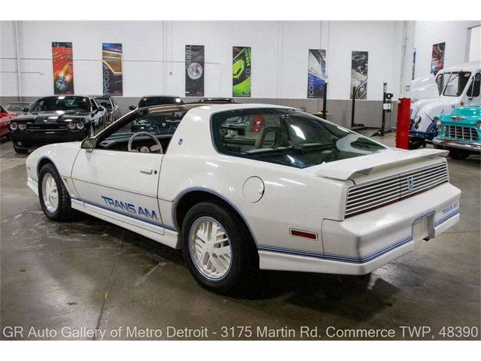 1984 Pontiac Firebird 3rd Gen - Image 4 of 31
