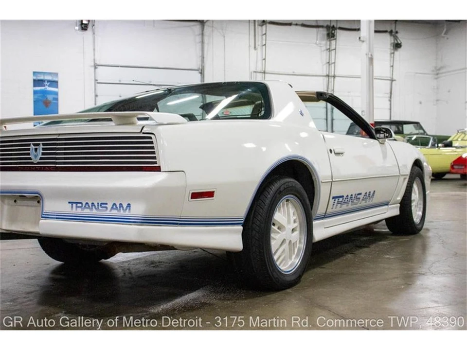 1984 Pontiac Firebird 3rd Gen - Image 23 of 31