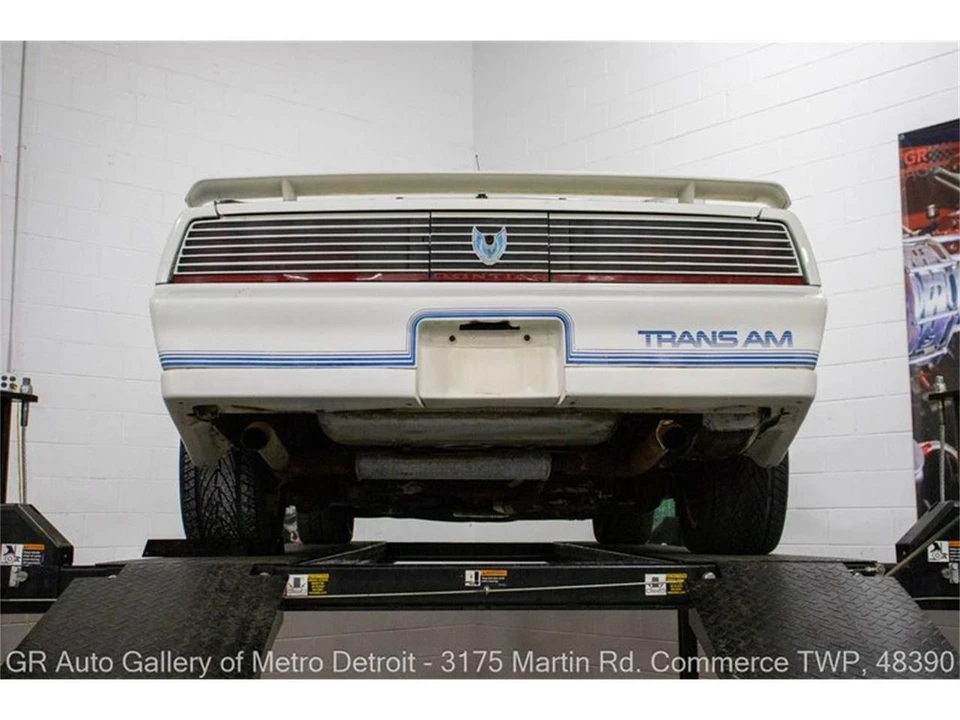 1984 Pontiac Firebird 3rd Gen - Image 20 of 31