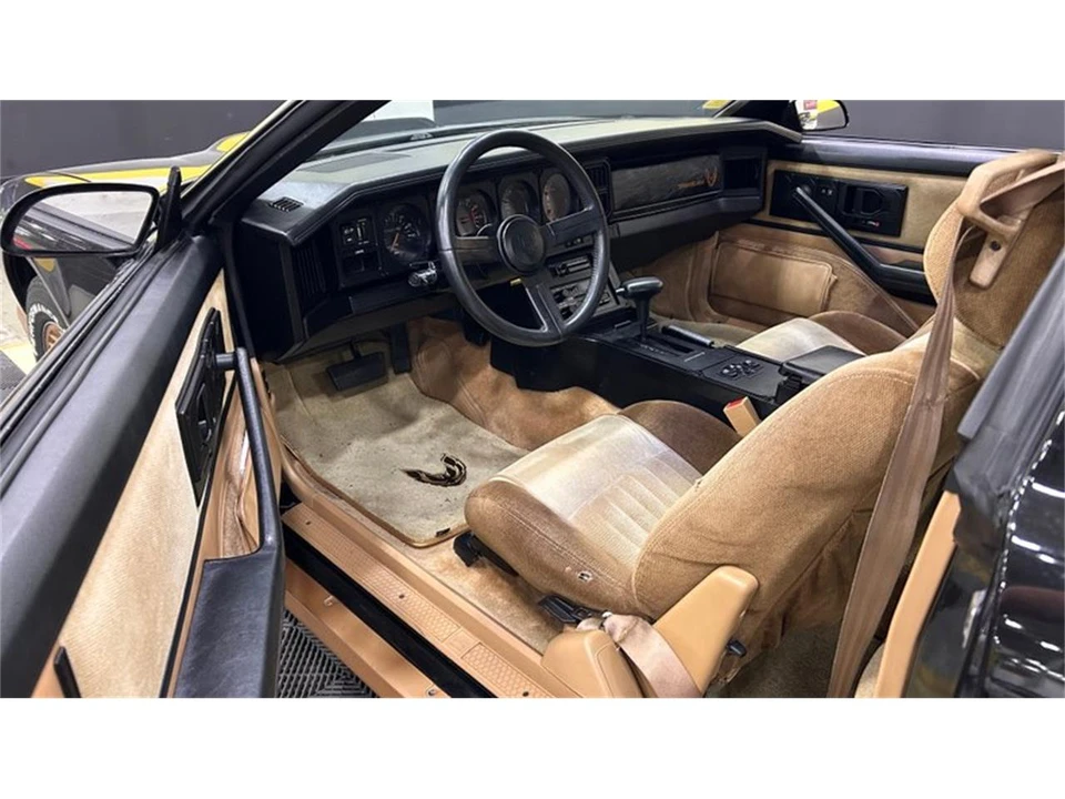 1984 Pontiac Firebird 3rd Gen - Image 7 of 10