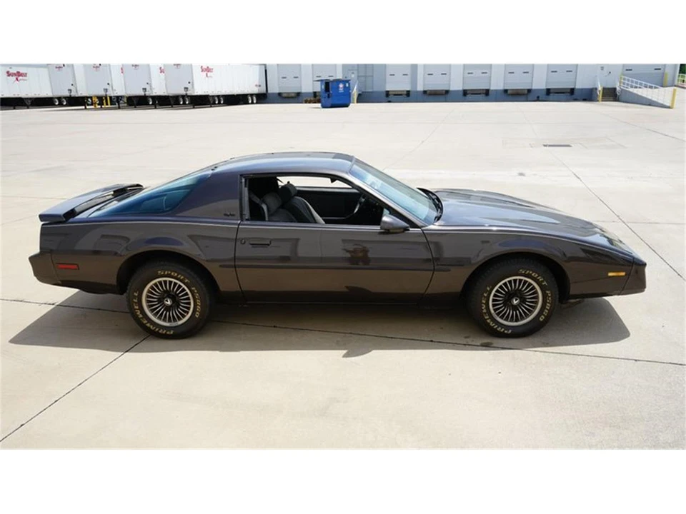 1984 Pontiac Firebird 3rd Gen - Image 17 of 31