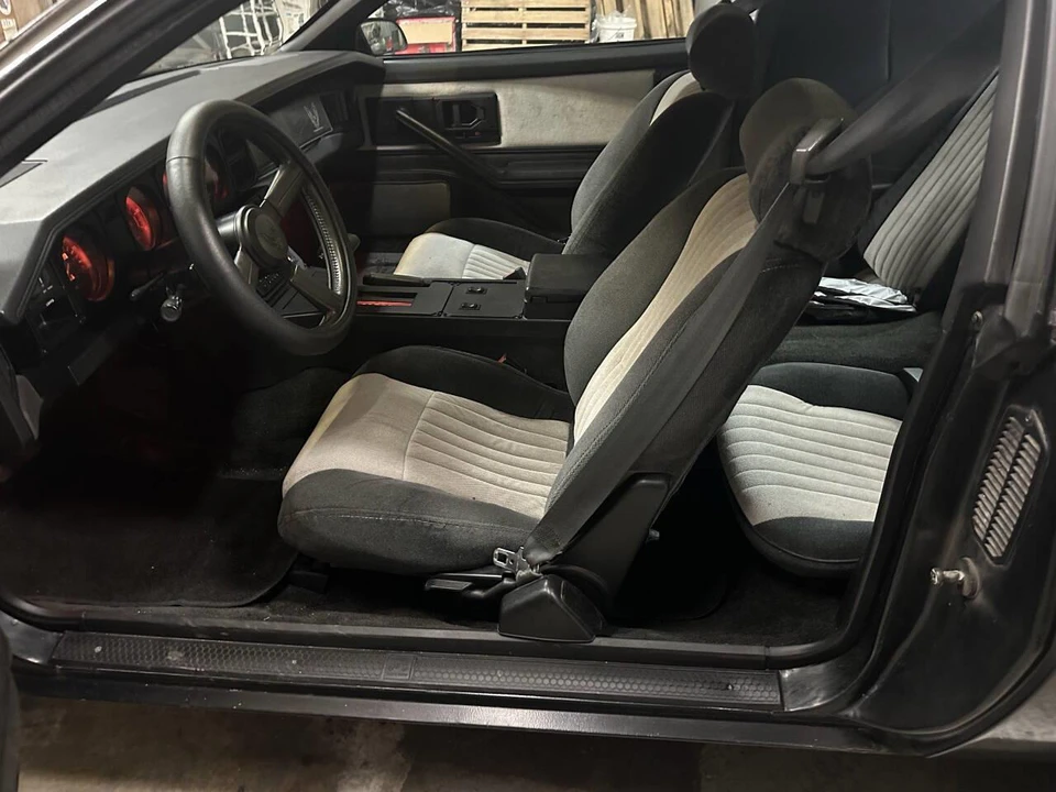 1984 Pontiac Firebird 3rd Gen - Image 10 of 18