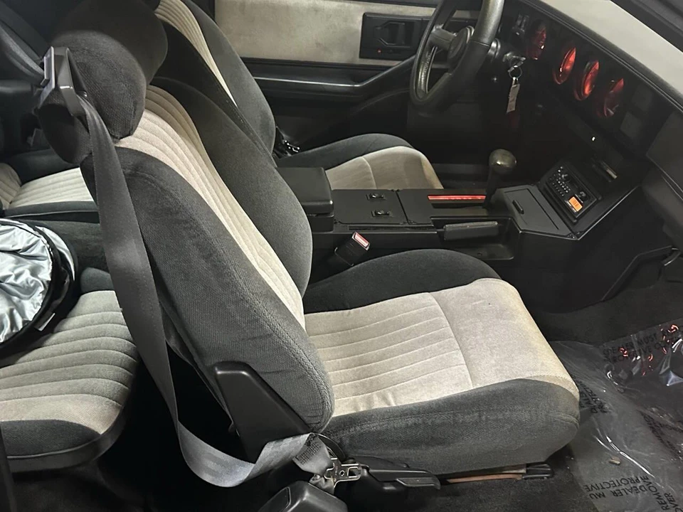 1984 Pontiac Firebird 3rd Gen - Image 9 of 18