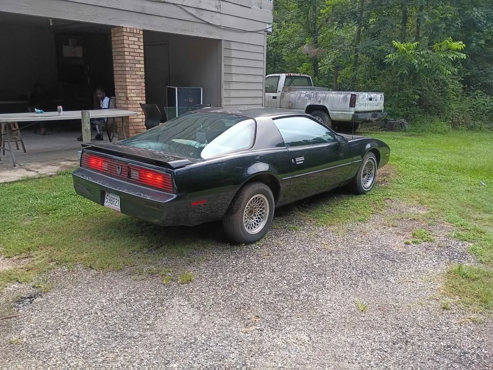 1984 Pontiac Firebird 3rd Gen - Image 4 of 5