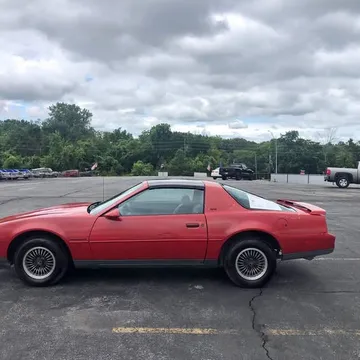 1984 Pontiac Firebird SE