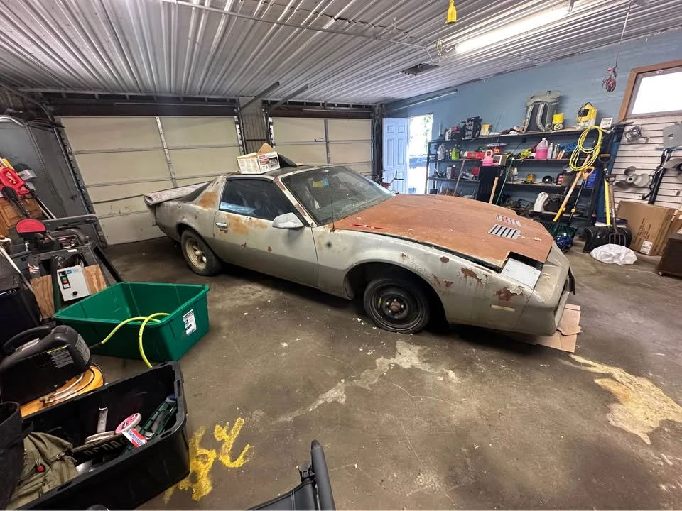 1984 Pontiac Firebird 3rd Gen - Image 3 of 3