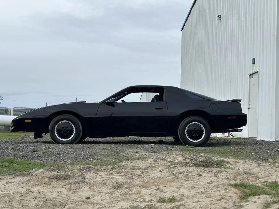 1984 Pontiac Firebird Trans Am 3rd Gen - Image 2 of 21