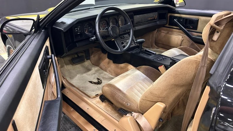 1984 Pontiac Firebird 3rd Gen - Image 7 of 10