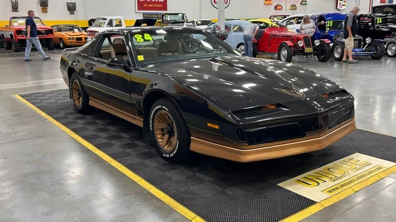 1984 Pontiac Firebird 3rd Gen - Image 2 of 10