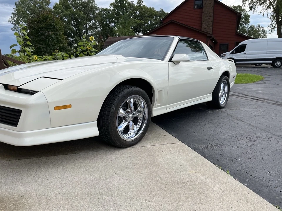 1984 Pontiac Firebird Trans Am 3rd Gen - Image 5 of 21