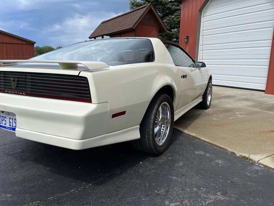 1984 Pontiac Firebird Trans Am 3rd Gen - Image 3 of 21