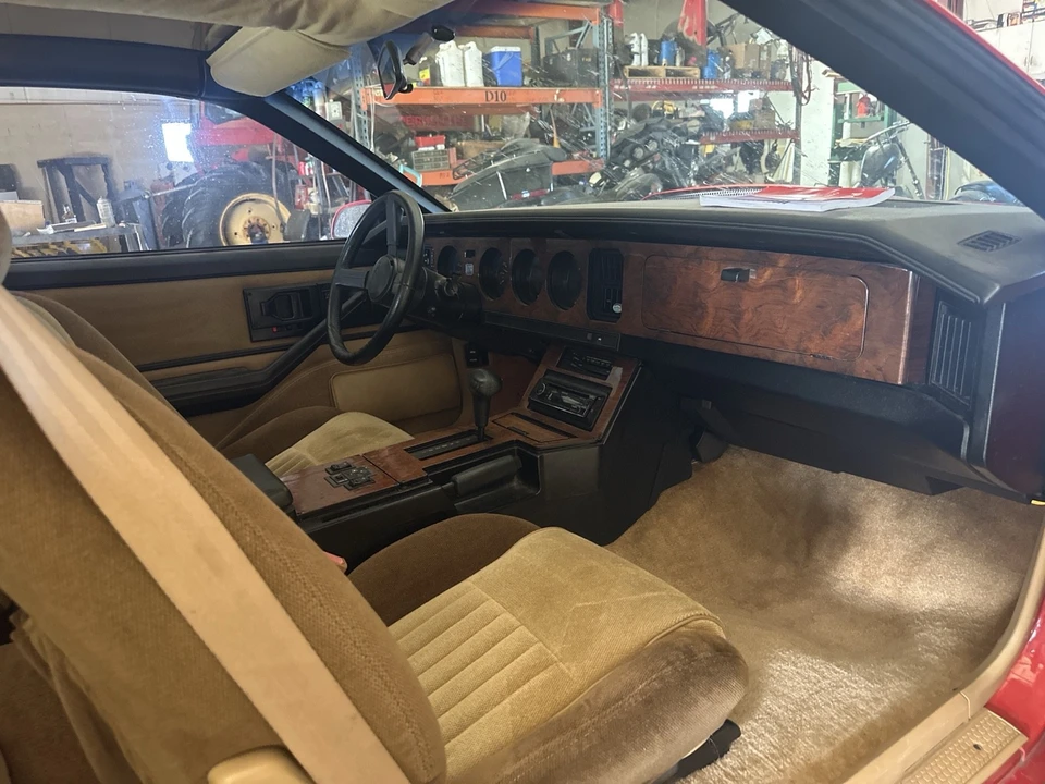 1984 Pontiac Firebird Trans Am 3rd Gen - Image 6 of 11