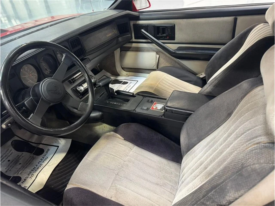 1984 Pontiac Firebird Trans Am 3rd Gen - Image 10 of 13