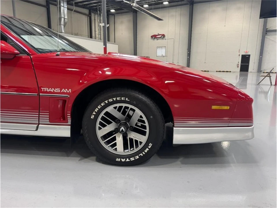 1984 Pontiac Firebird Trans Am 3rd Gen - Image 8 of 13