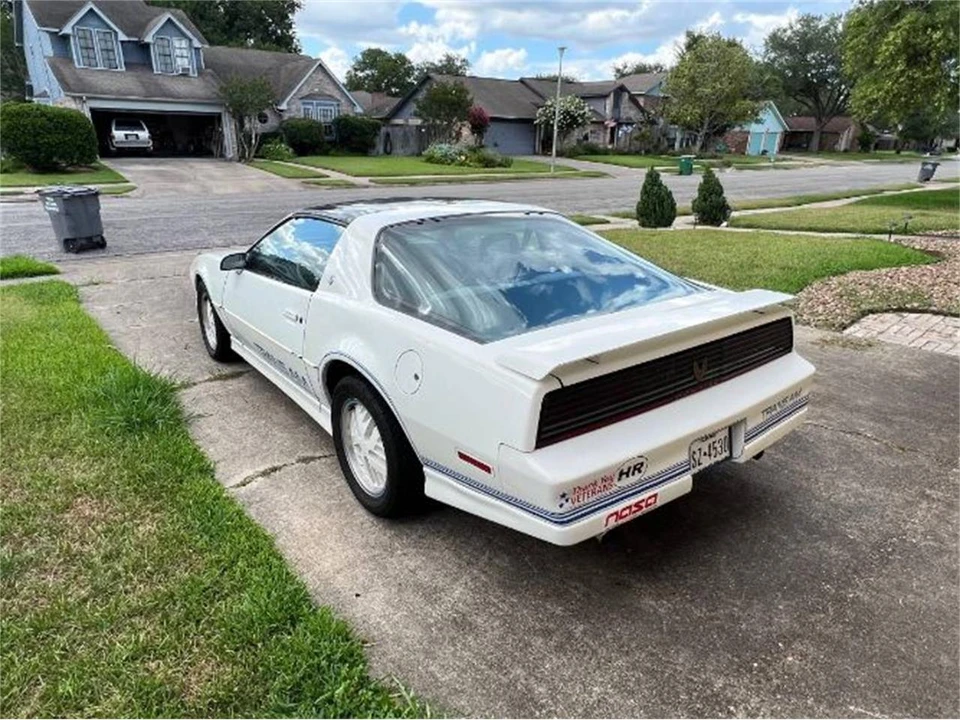 1984 Pontiac Firebird Trans Am 3rd Gen - Image 9 of 17