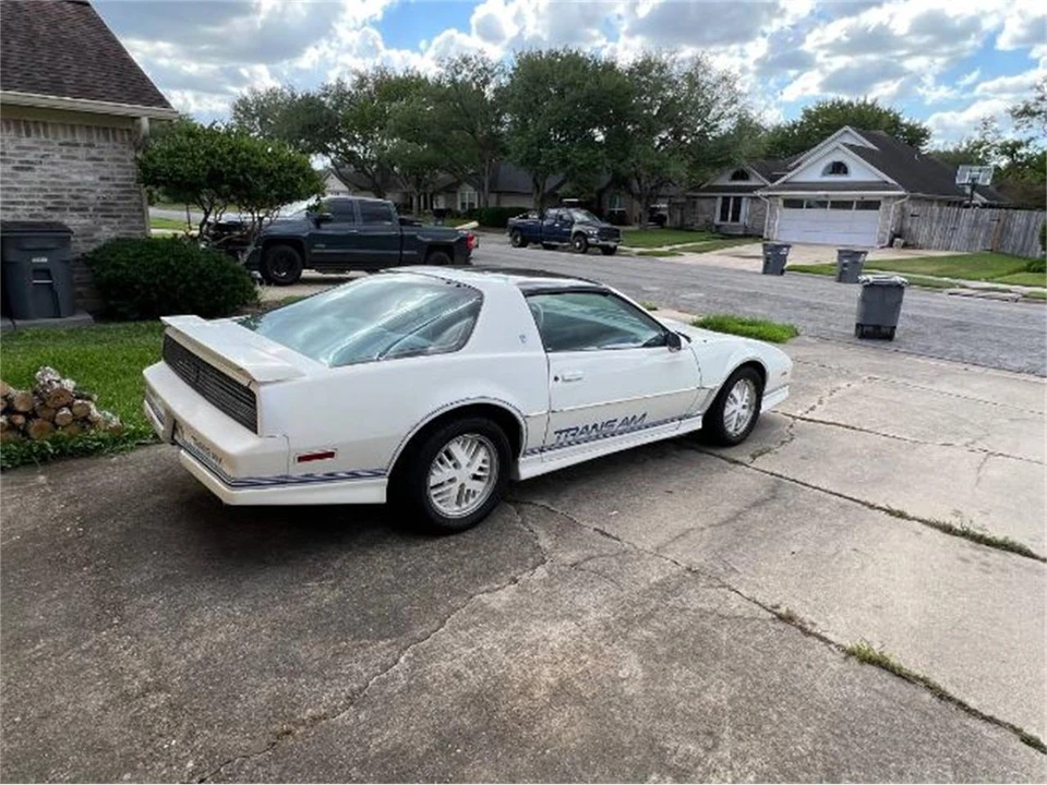 1984 Pontiac Firebird Trans Am 3rd Gen - Image 7 of 17
