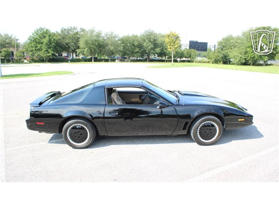 1984 Pontiac Firebird Trans Am 3rd Gen - Image 21 of 31