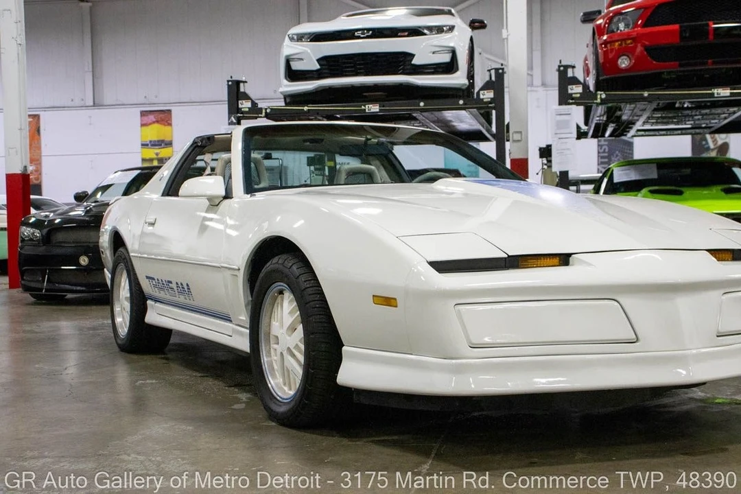 1984 Pontiac Firebird Trans Am 3rd Gen - Image 24 of 31