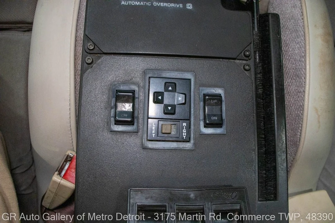 1984 Pontiac Firebird Trans Am 3rd Gen - Image 8 of 10