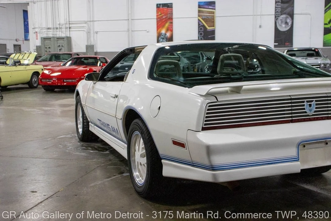 1984 Pontiac Firebird Trans Am 3rd Gen - Image 22 of 31