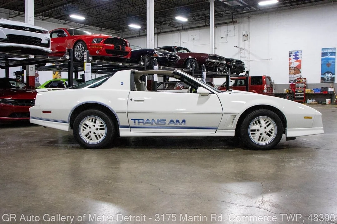 1984 Pontiac Firebird Trans Am 3rd Gen - Image 8 of 31