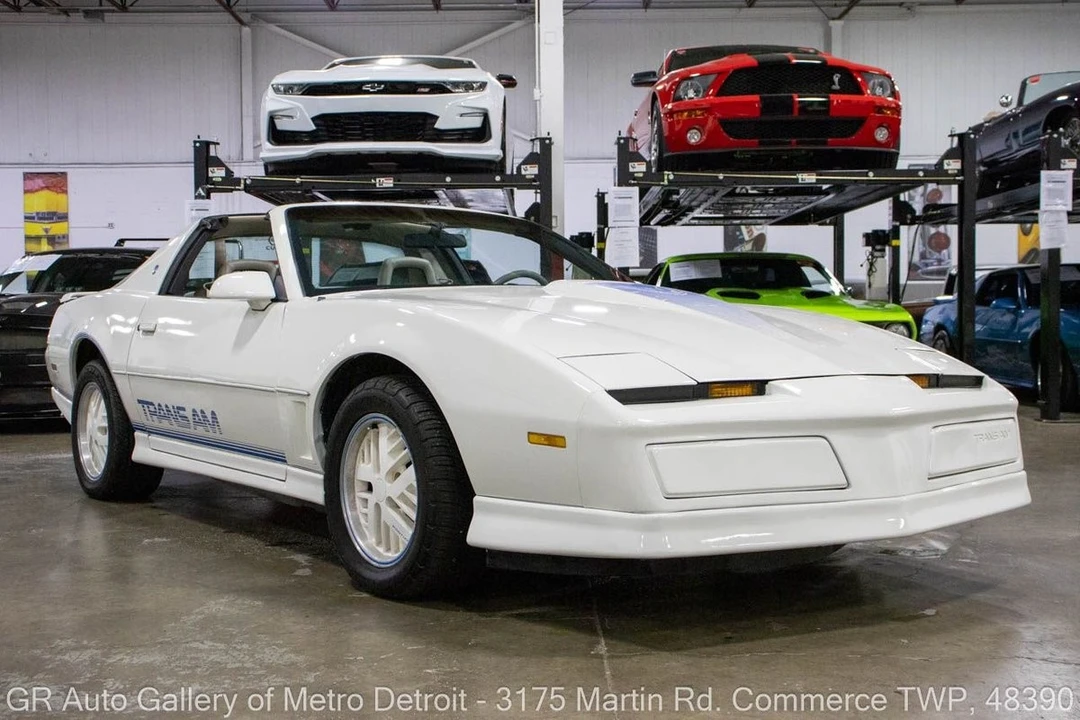 1984 Pontiac Firebird Trans Am 3rd Gen - Image 10 of 12
