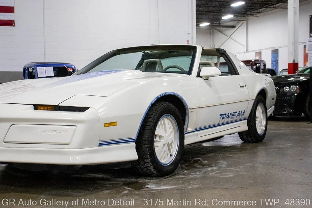 1984 Pontiac Firebird Trans Am 3rd Gen - Image 21 of 31