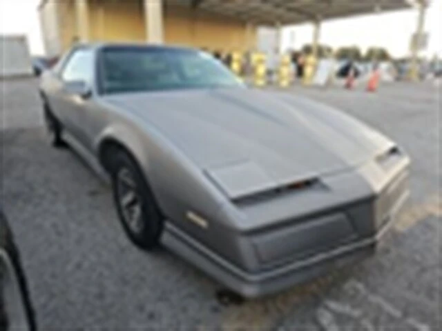 1984 Pontiac Firebird Trans Am 3rd Gen - Image 5 of 18