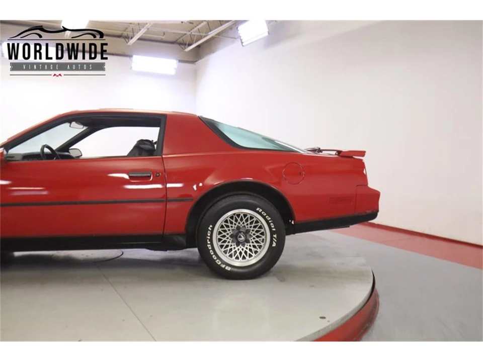 1984 Pontiac Firebird Trans Am 3rd Gen - Image 10 of 31