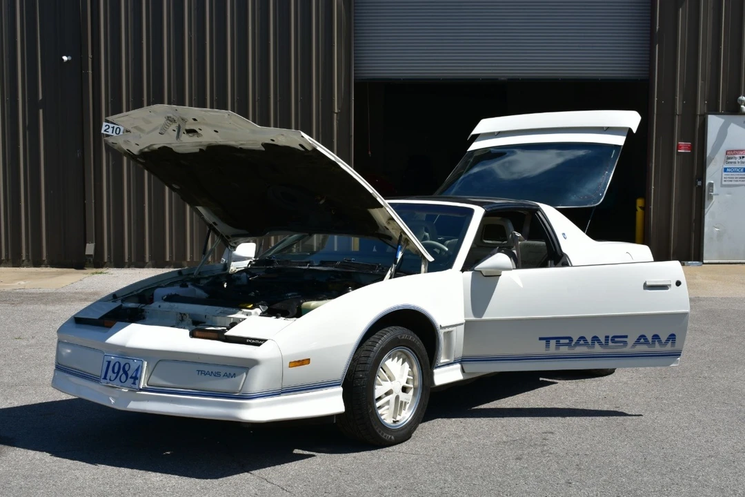 1984 Pontiac Firebird Trans Am 3rd Gen - Image 8 of 12