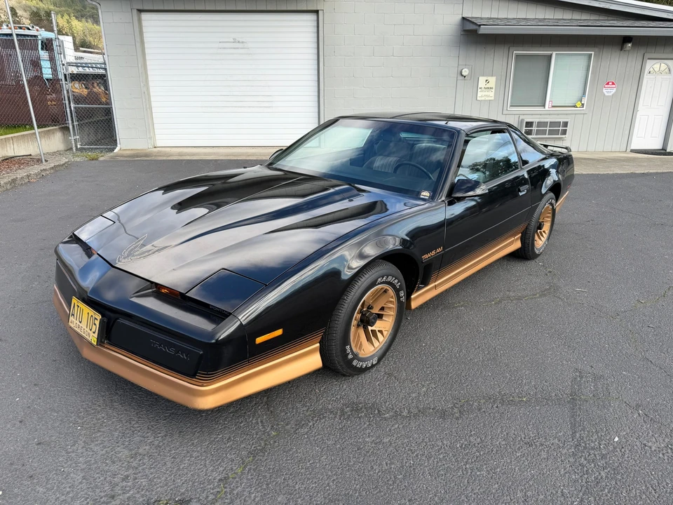 1984 Pontiac Firebird Trans Am 3rd Gen - Image 16 of 31