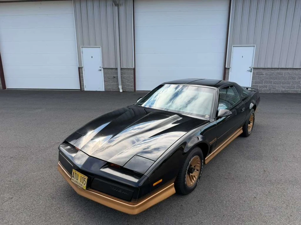 1984 Pontiac Firebird Trans Am 3rd Gen - Image 15 of 31
