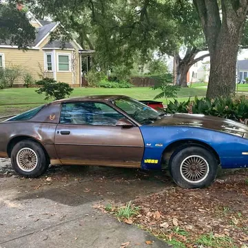 1984 Pontiac Firebird Trans Am Coupe 2D