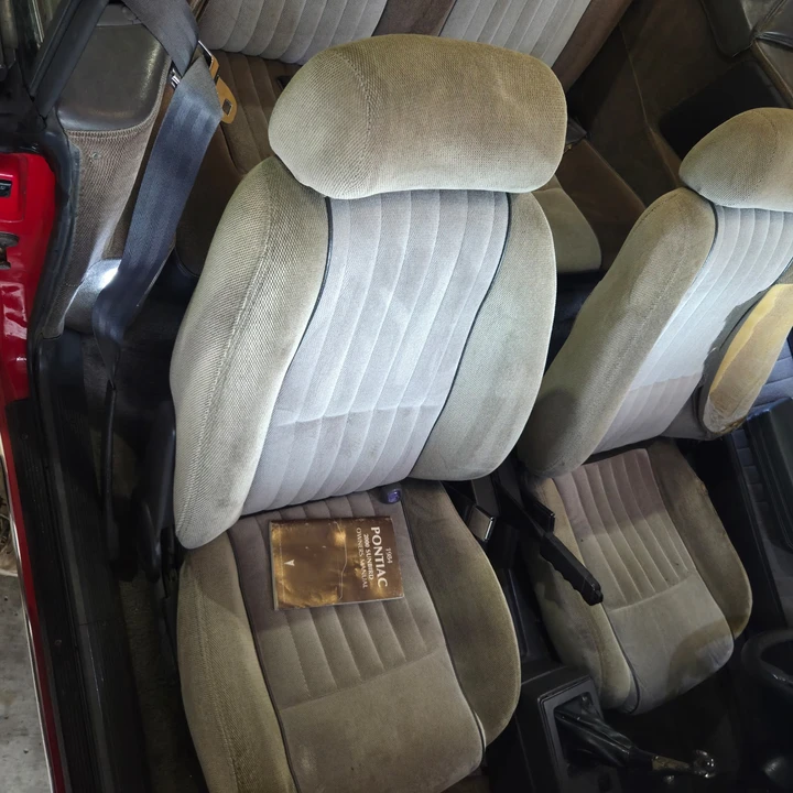 1984 Pontiac Sunbird - Image 23 of 27