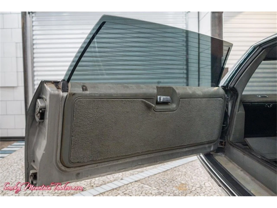1984 Pontiac Parisienne - Image 29 of 31