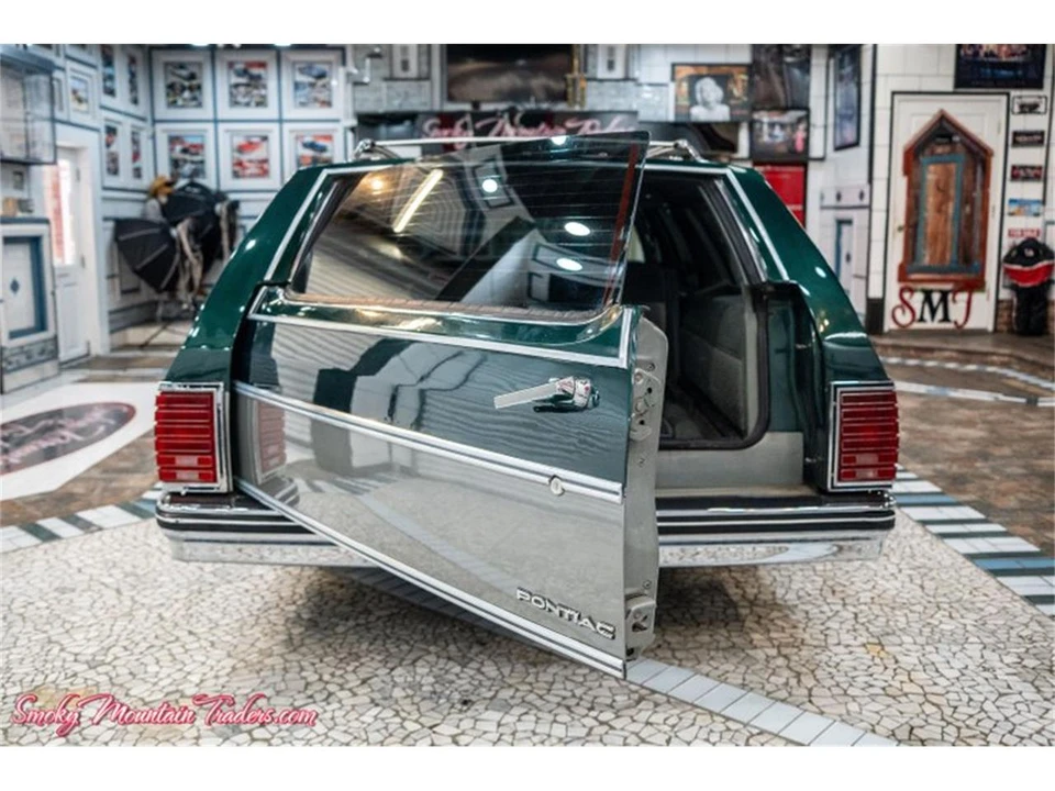 1984 Pontiac Parisienne - Image 27 of 31