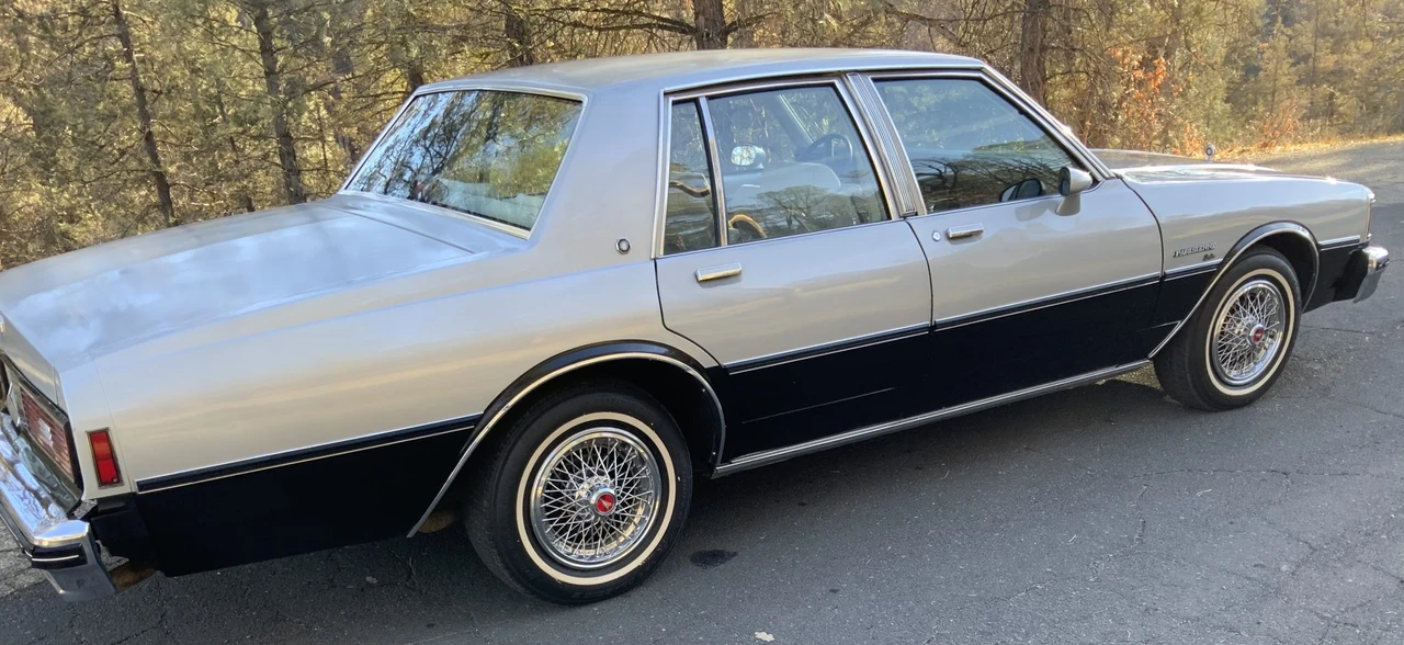 1984 Pontiac Parisienne - Image 22 of 31