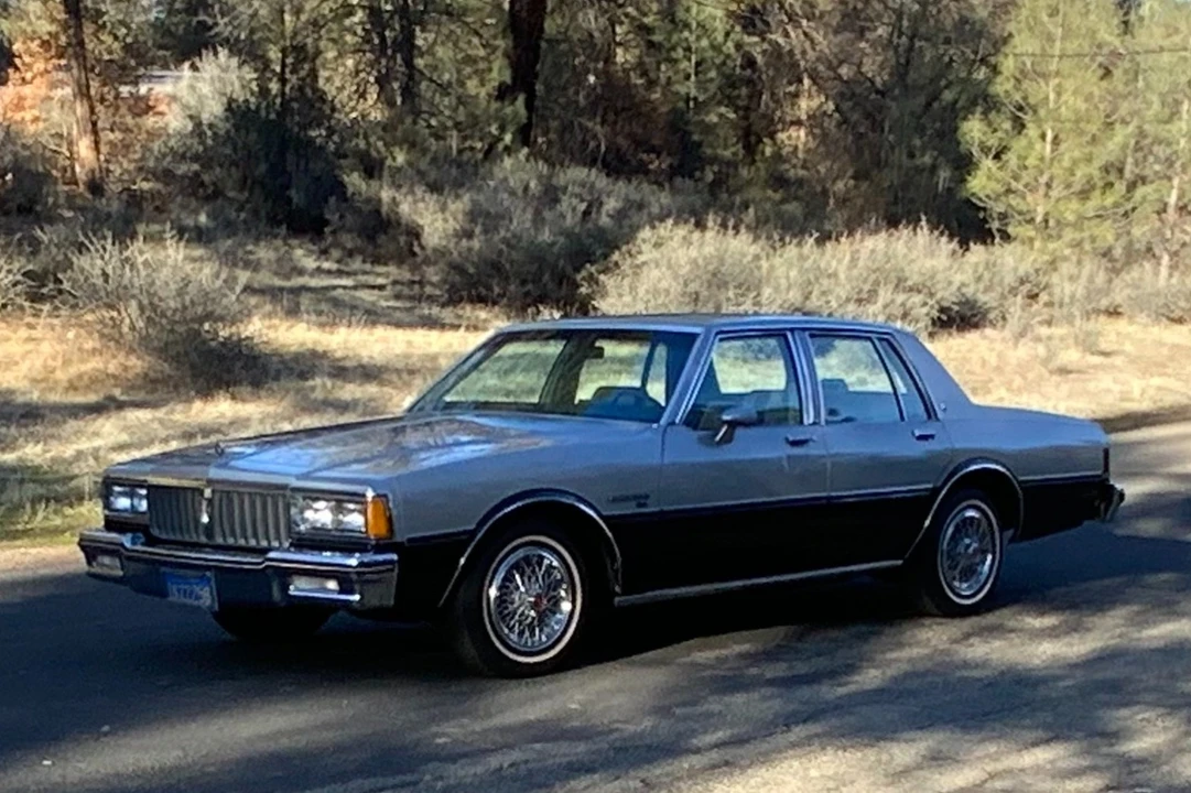 1984 Pontiac Parisienne - Image 6 of 31
