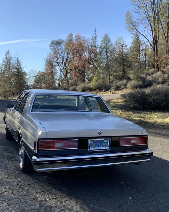 1984 Pontiac Parisienne - Image 28 of 31