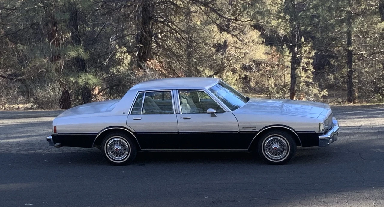 1984 Pontiac Parisienne - Image 20 of 31