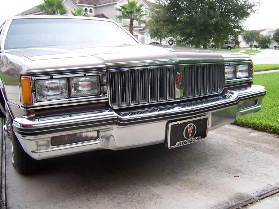 1984 Pontiac Parisienne - Image 8 of 9