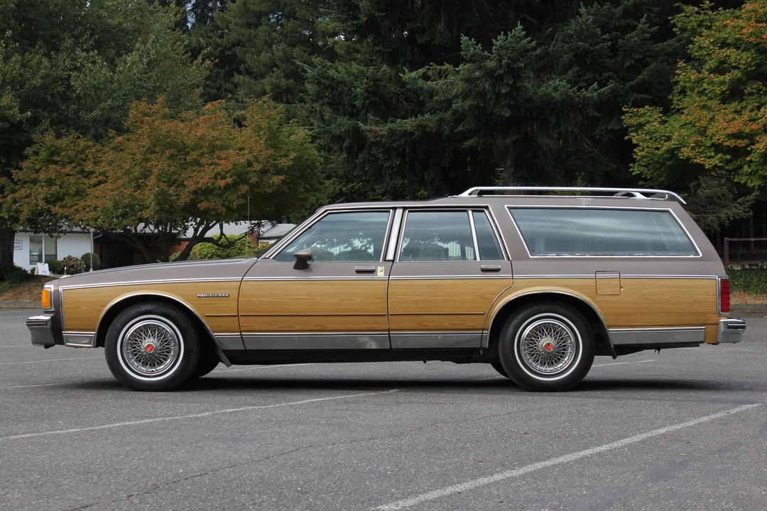 1984 Pontiac Parisienne - Image 14 of 31