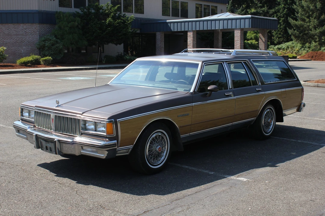 1984 Pontiac Parisienne - Image 11 of 31