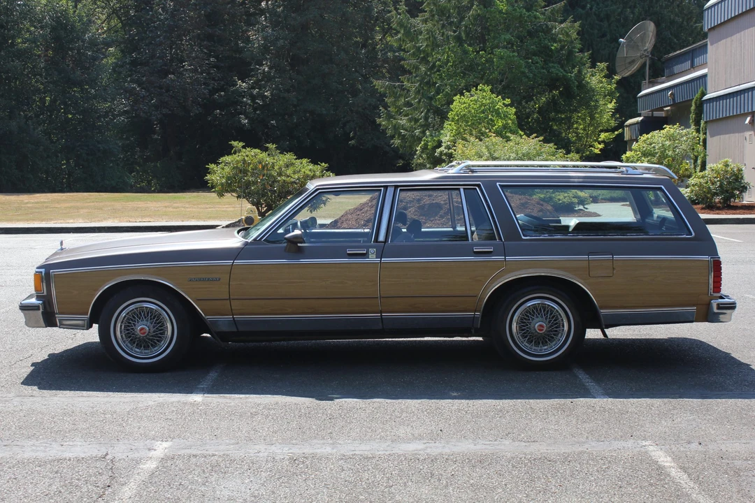 1984 Pontiac Parisienne - Image 13 of 31
