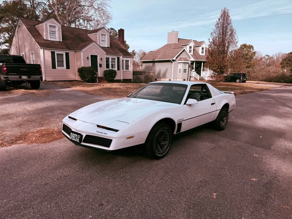 1984 Pontiac Firebird Trans Am 3rd Gen - Image 4 of 12