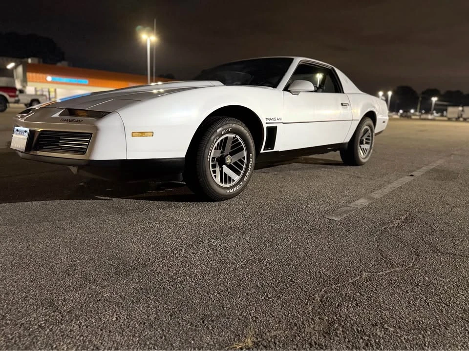 1984 Pontiac Firebird Trans Am 3rd Gen - Image 5 of 12