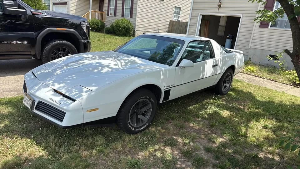 1984 Pontiac Firebird Trans Am 3rd Gen - Image 8 of 12